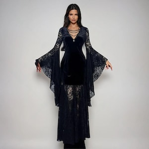 Black Velvet & Lace Gothic Dress, Victorian Witchy Style, Gothic Black Dress, Alternative Fashion
